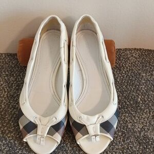 Burberry Horseferry House peep toe Vintage plaid loafers size 5.5 euro 36